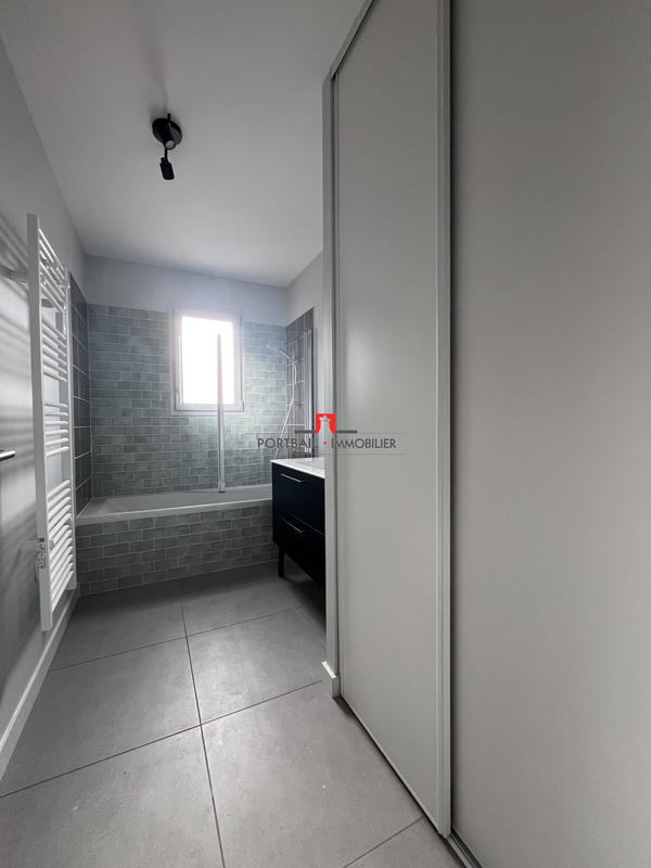 Maison contemporaine - 94 m² - 4 pièces