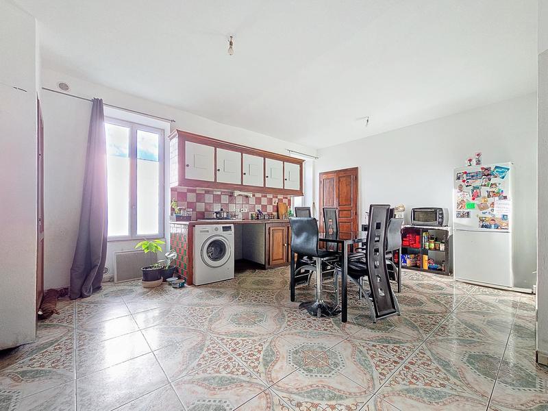 Appartement - 100 m² - 4 pièces