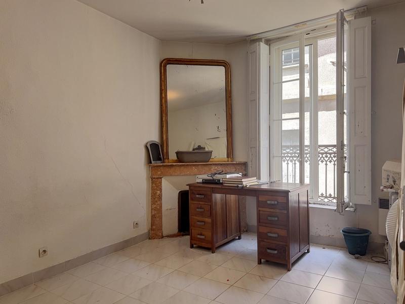 Appartement - 80 m² - 3 pièces