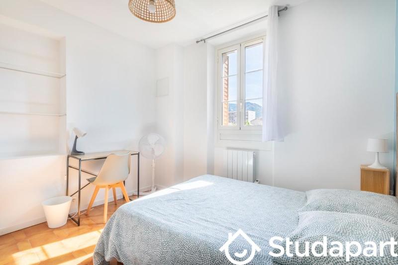 Chambre - 16 m² - 1 pièce