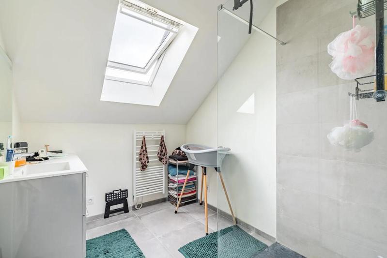 Maison - 104 m² - 4 pièces