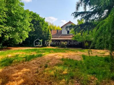 Maison en pierre - 200 m² - 9 pièces