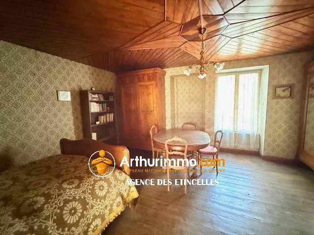 Maison - 116 m² - 11 pièces