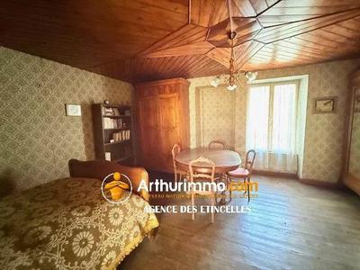 Maison - 116 m² - 11 pièces