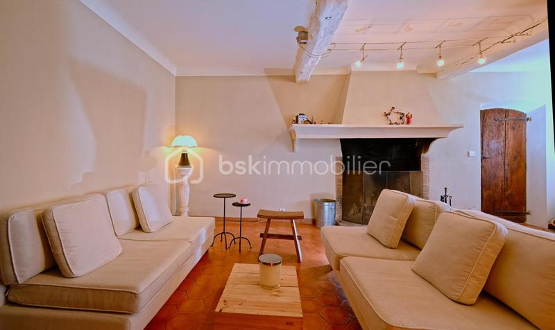 Corps de ferme - 355 m² - 9 pièces