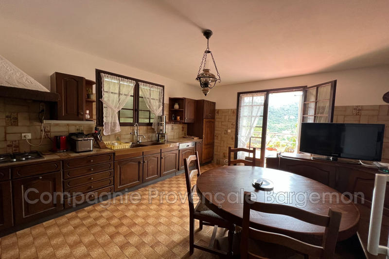 Maison - 190 m² - 8 pièces