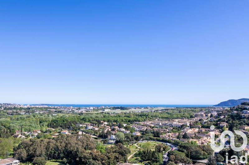 Maison de maîtres - 200 m² - 8 pièces