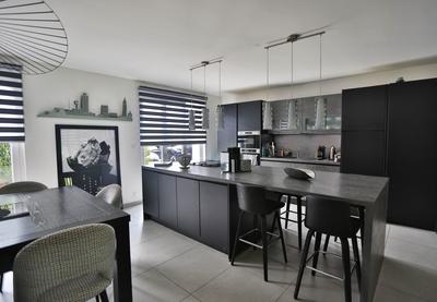 Maison - 184 m² - 8 pièces