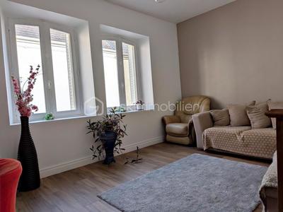 Maison traditionnelle - 108 m² - 5 pièces