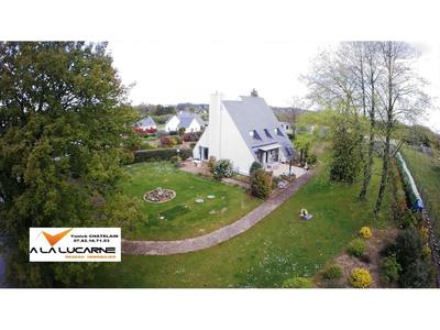 Propriété - 240 m² - 10 pièces