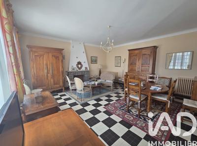 Maison - 102 m² - 4 pièces