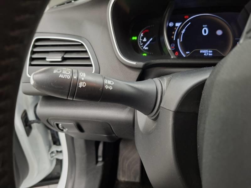 Renault Mégane IV Berline TCe 140 Energy Edc Limited