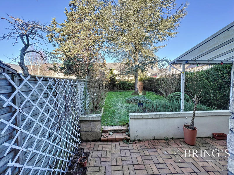 Maison - 140 m² - 10 pièces