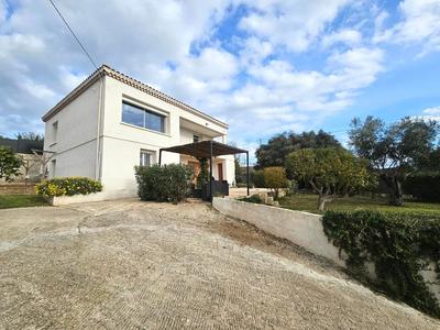 Maison - 197 m² - 5 pièces