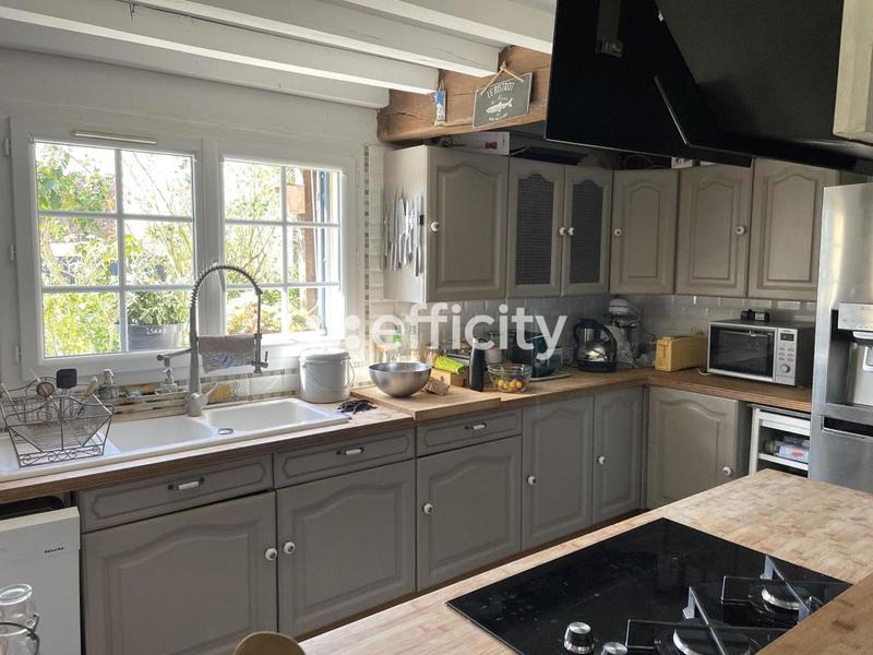 Maison ancienne - 182 m² - 8 pièces