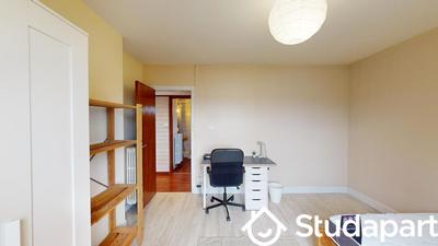 Chambre - 10 m² - 1 pièce