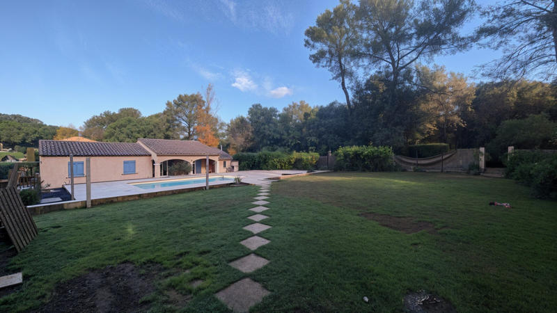 Villa - 99 m² - 4 pièces