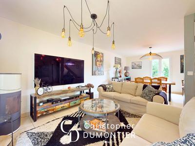 Maison - 127 m² - 6 pièces