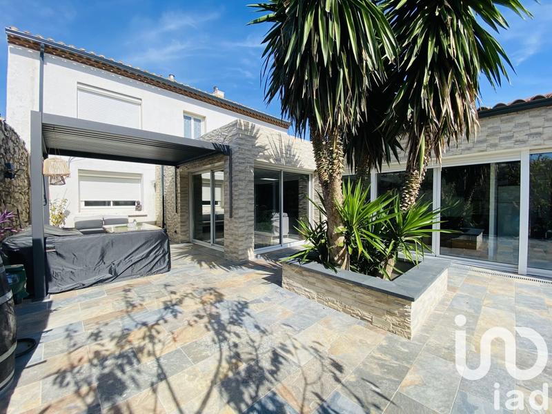 Maison de ville - 220 m² - 8 pièces