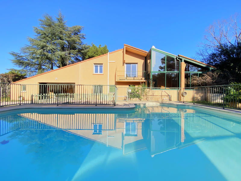 Villa - 205 m² - 6 pièces