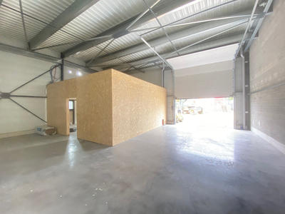 Local d'activité / Entrepôt - 470 m²