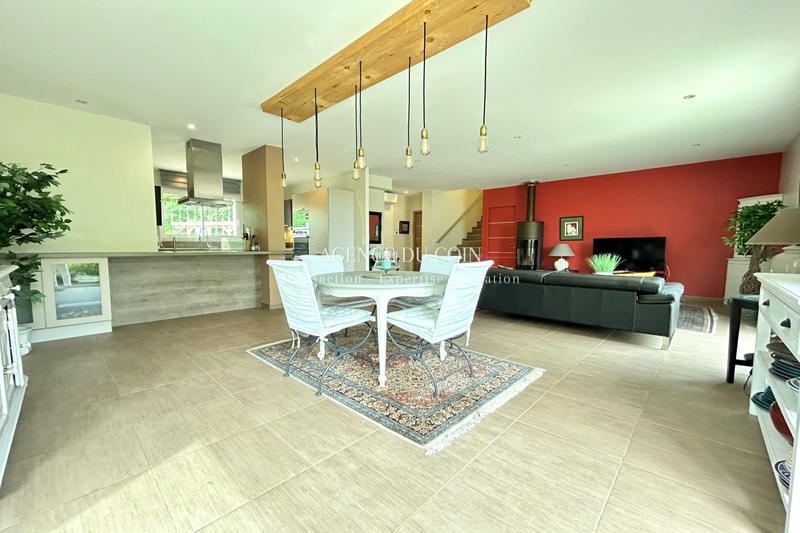 Maison - 135 m² - 5 pièces