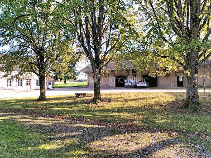 Maison - 194 m² - 7 pièces