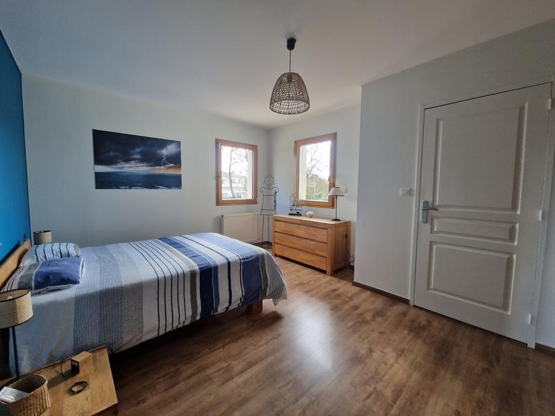 Maison contemporaine - 202 m² - 7 pièces