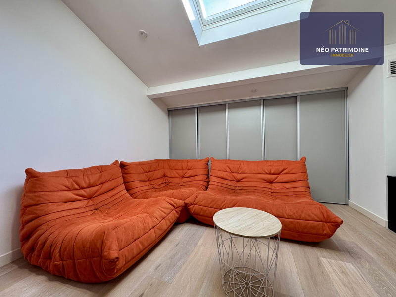 Maison contemporaine - 270 m² - 8 pièces