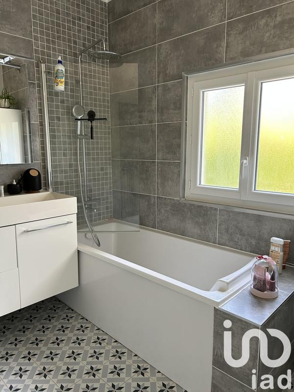 Maison - 108 m² - 4 pièces