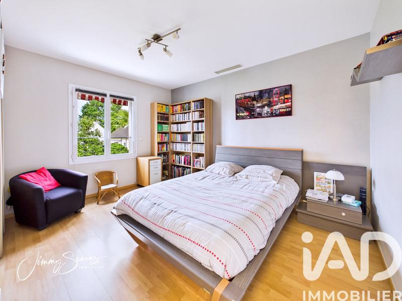 Maison - 190 m² - 8 pièces