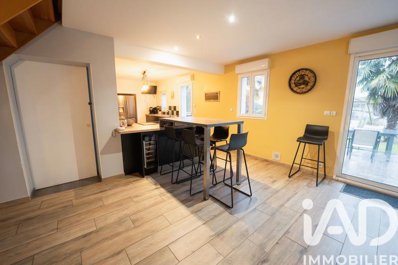 Maison - 179 m² - 9 pièces