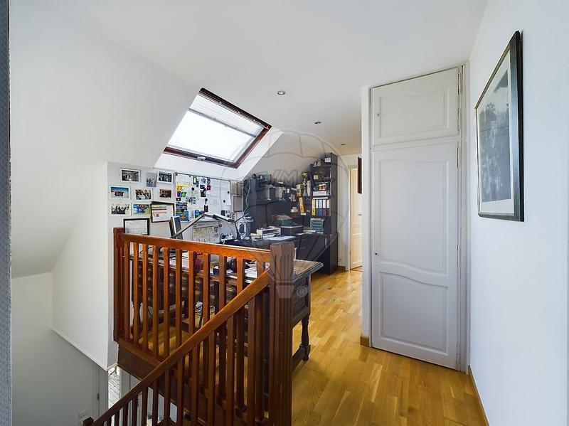 Maison - 150 m² - 8 pièces