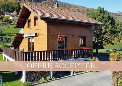 Châlet - 99 m² - 4 pièces