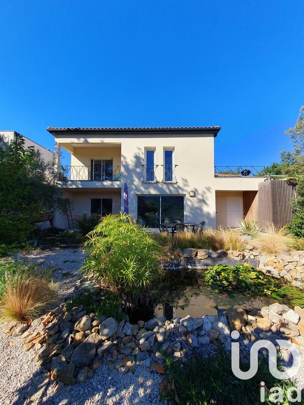 Maison - 231 m² - 10 pièces