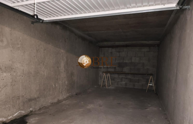 Parking / Garage - 17 m²