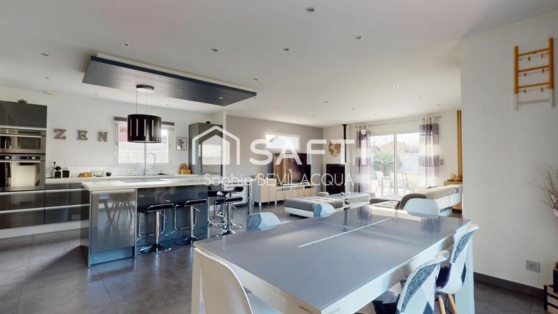 Maison - 145 m² - 5 pièces