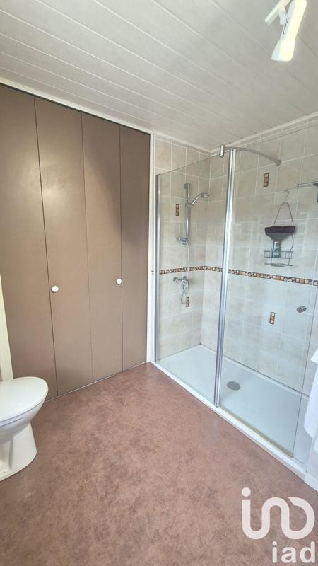 Maison - 214 m² - 11 pièces