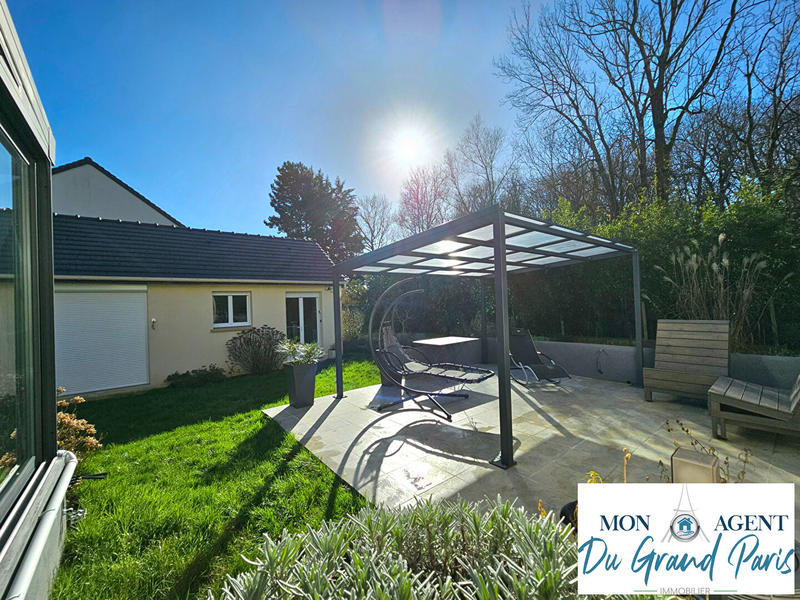 Maison - 192 m² - 8 pièces