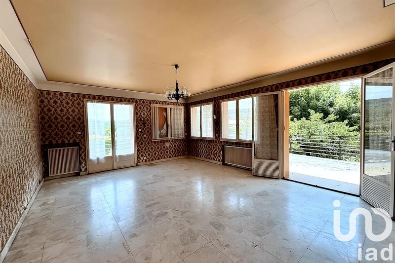 Maison - 210 m² - 9 pièces