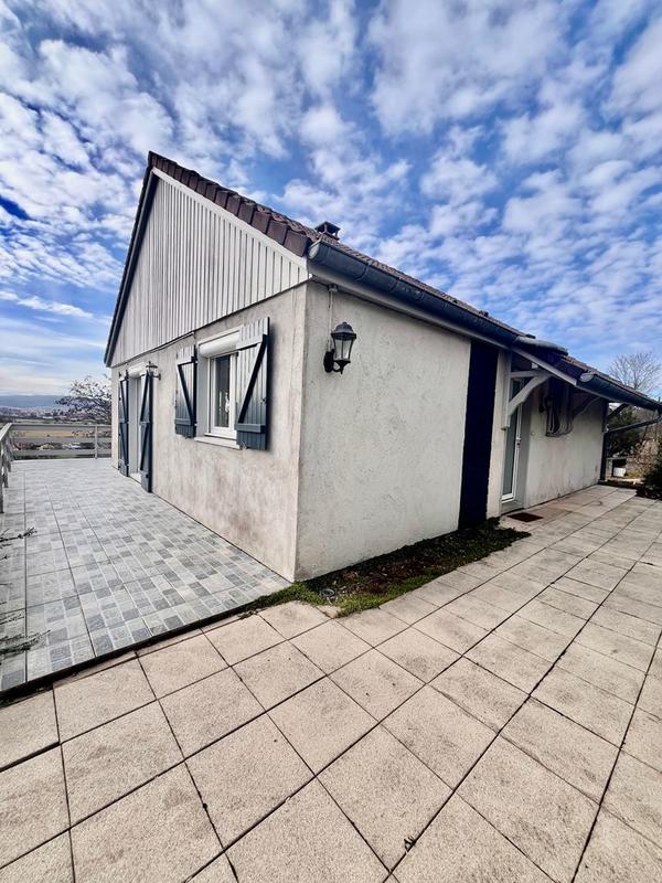 Maison traditionnelle - 120 m² - 6 pièces