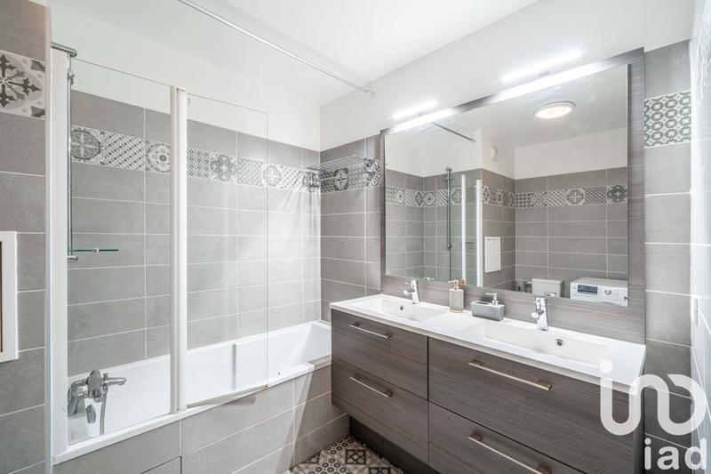 Appartement - 85 m² - 4 pièces