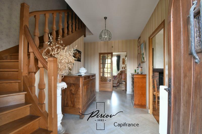 Pavillon - 195 m² - 8 pièces