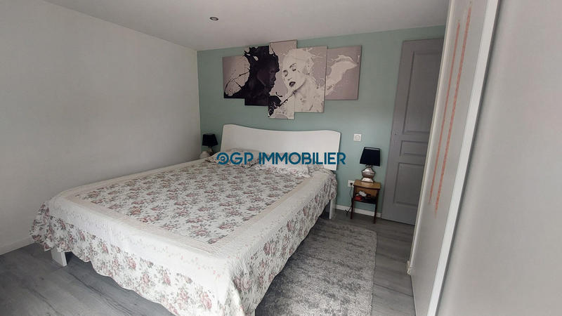 Maison - 203 m² - 8 pièces