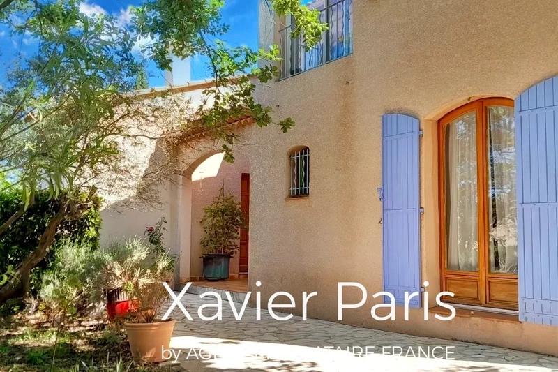 Maison - 202 m² - 8 pièces