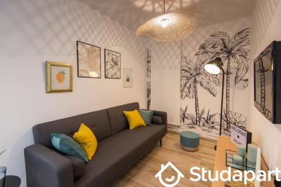 Chambre - 9 m² - 1 pièce