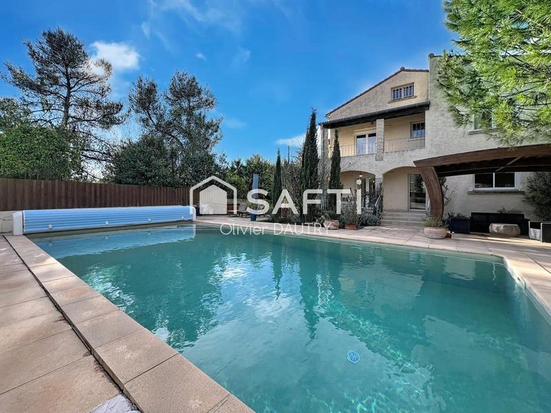 Villa - 278 m² - 8 pièces