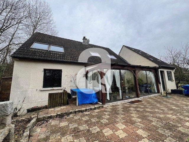 Maison - 141 m² - 7 pièces