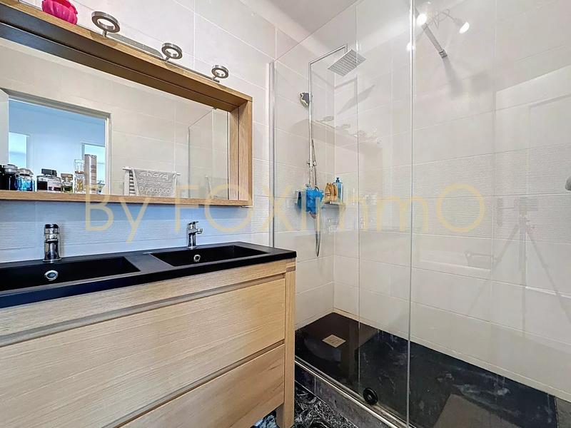 Appartement - 79 m² - 4 pièces