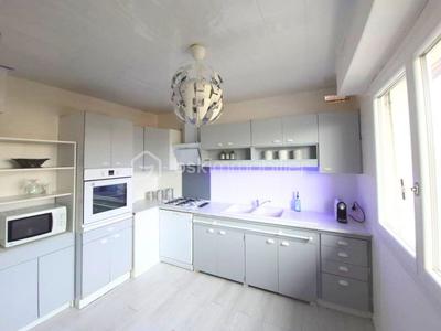 Maison - 191 m² - 6 pièces